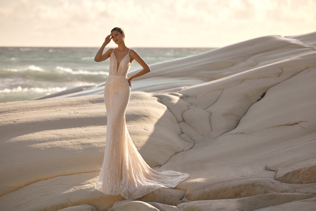 robe de mariée sirène scintillante couleur nude